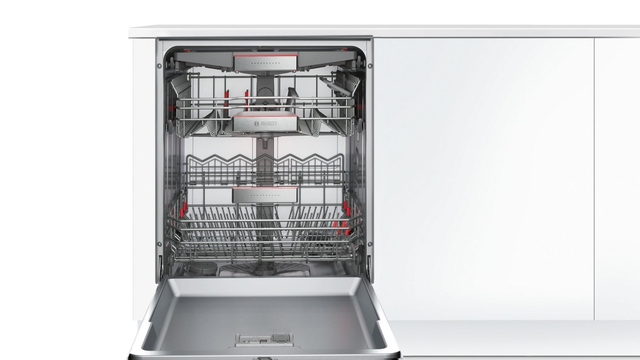 Chọn mua máy rửa bát Bosch SMI68TS06E hay Fujishan FJVN15-S08AF