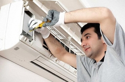 Nguyên nhân và cách khắc phục điều hòa Daikin bị chảy nước