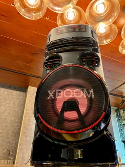 Phá “băng” mọi bữa tiệc với dòng Loa Kéo LG XBOOM RN7 500W