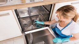 Cách vệ sinh máy rửa bát Bosch Serie 8 SMV8YCX01E chi tiết