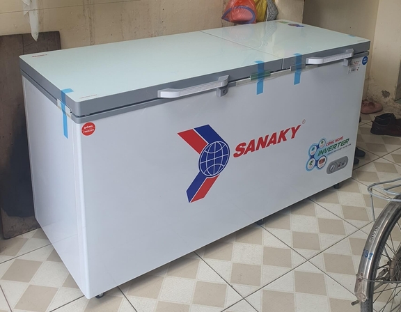 Tủ đông Sanaky inverter 1 ngăn đông VH-6699HY4K có ưu, nhược điểm gì? Nên mua không?