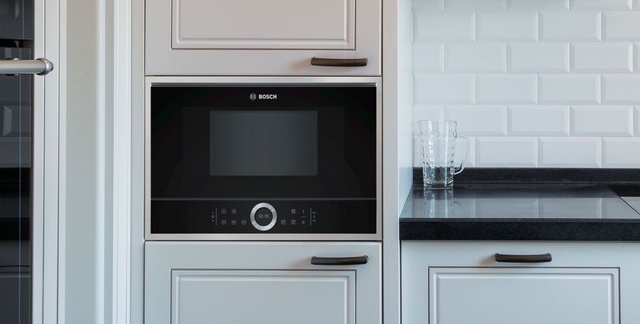 Những Ưu Điểm Không Thể Bỏ Qua Của Lò Vi Sóng Bosch BFL634GB1 21 Lít Series 8