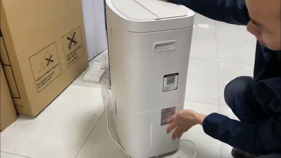 Máy hút ẩm Electrolux EDH10TRBW1 có sấy khô đồ cho con nhỏ được không?