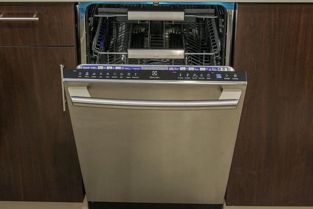 Hướng dẫn cách sử dụng máy rửa bát Electrolux chi tiết, dễ hiểu
