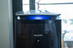 Review chi tiết về máy lọc không khí Sharp FP-J80EV-H có đặc điểm gì, có đáng mua không?