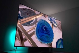 Review smart tivi Samsung 4K 77 inch OLED QA77S90F có những đặc điểm gì chú ý?