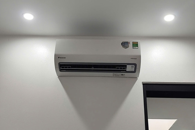 Điều hòa Daikin 18000btu FTKB50ZVMV, làm lạnh nhanh và kiểm soát độ ẩm cực tốt
