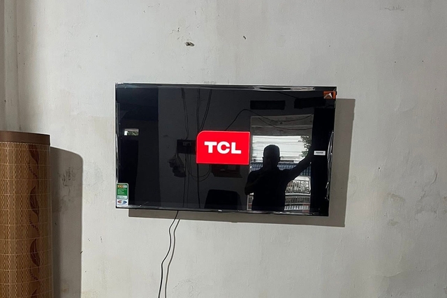Tivi TCL QLED 43 inch 43S5K, tivi giá siêu rẻ nhưng chất lượng lại cực đỉnh