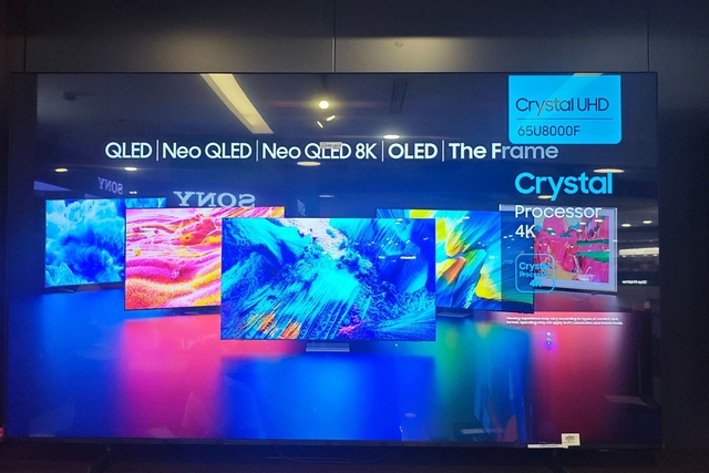 Đánh giá ưu nhược điểm về smart tivi Samsung 65 inch 4K UA65U8000F