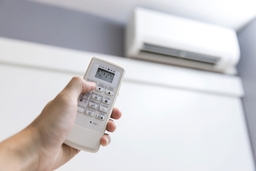 Tạm biệt nỗi lo nồm ẩm với chế độ hút ẩm cao cấp trên điều hòa Panasonic CS-XZ12BKH-8