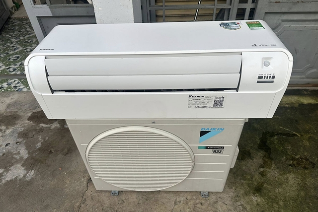 Hết lo bụi mịn với hệ thống lọc Enzyme Blue và PM2.5 trên điều hòa Daikin FTKY71ZVMV