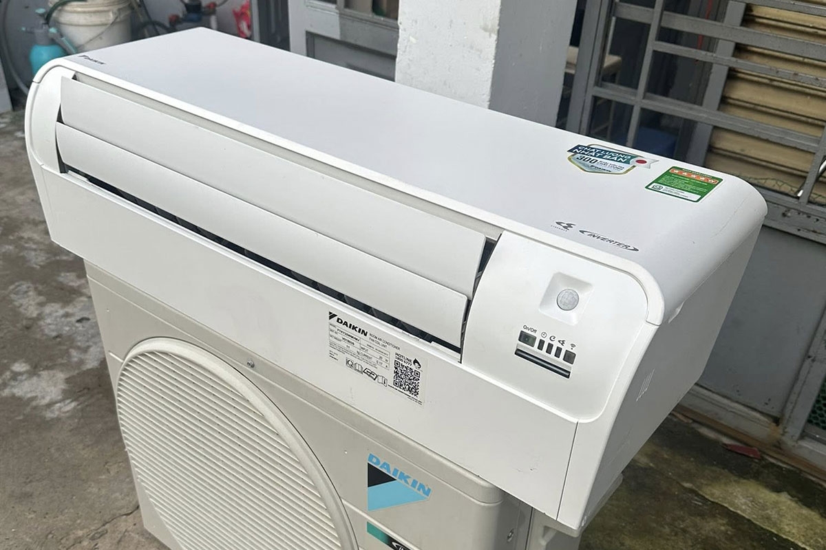 Trải nghiệm luồng gió Coanda và 3D trên điều hòa Daikin FTKY71ZVMV mát lạnh đều, không buốt