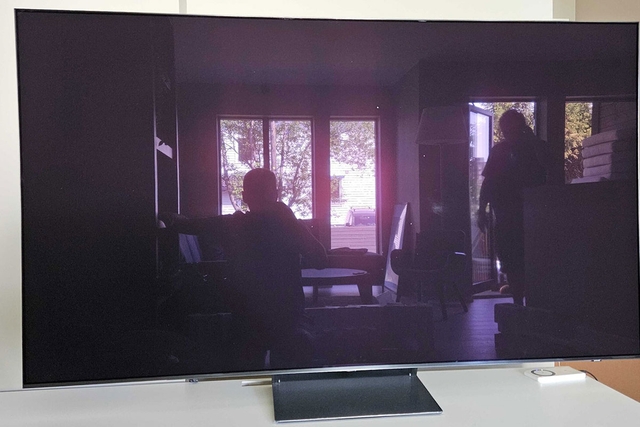 Đánh giá tấm nền Mini LED trên tivi Samsung QA55QN90F, độ sáng và tương phản thực tế