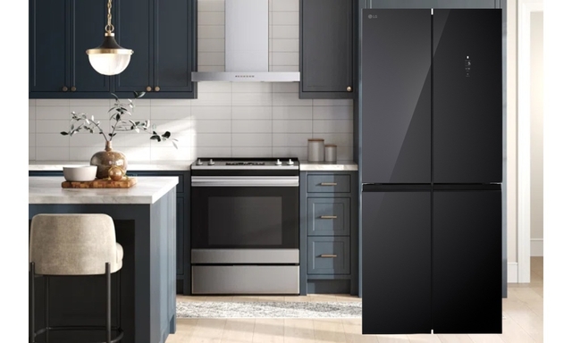 Nên mua tủ lạnh LG F40BG 4 cánh cho phòng bếp hiện đại