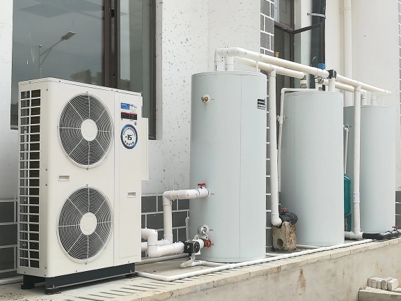 Máy nước nóng Heat Pump Daikin giá rẻ – Công nghệ nước nóng thông minh giúp giảm đến 75% chi phí điện năng