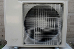 Bí mật thiết kế chống thằn lằn độc đáo trên dàn nóng của điều hòa Daikin
