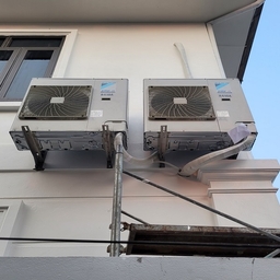 Điều hòa cây Daikin 48000btu FVC140AV1V/RC140AGY1V có dễ vệ sinh không?