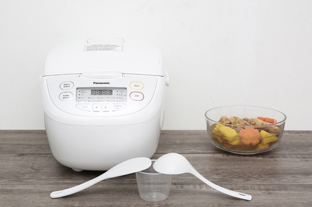 Review 3 nồi cơm điện Panasonic 1,8 lít dưới 2 triệu đồng cho người dùng tham khảo