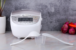Mỗi ngày một món ngon cho gia đình với nồi cơm điện Panasonic SR-CP108NRA 1.0 Lít
