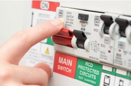 Nguyên nhân aptomat bình nóng lạnh nhảy liên tục và cách khắc phục ngay tại nhà