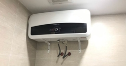 Tại sao bình nóng lạnh Ariston nhảy Aptomat khi đang hoạt động? Cách xử lý như thế nào?