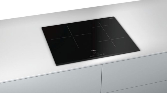 So sánh bếp từ 3 vùng nấu Bosch PID675DC1E và Electrolux LIT60336