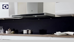 Vệ sinh và bảo dưỡng máy hút mùi Electrolux EFC735SAR đúng cách