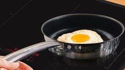 Tất tần tật về tính năng cảm biến chiên xào trên bếp từ Bosch PXE675DC1E