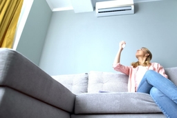 Đánh giá chi tiết về điều hòa Carrier Inverter 42GHVPS013-703V/38GHVPS013-703V: Tính năng, ưu điểm và nhược điểm