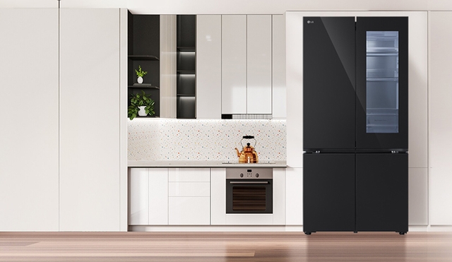 Vì sao tủ lạnh LG 4 cánh LFB61BLGAI hiện được nhiều người săn đón?