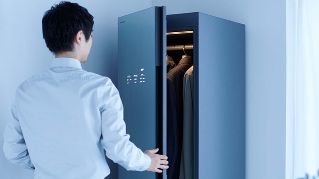Tủ chăm sóc quần áo Panasonic HCC-R340ARXV có những công nghệ và tiện ích nào đáng chú ý?