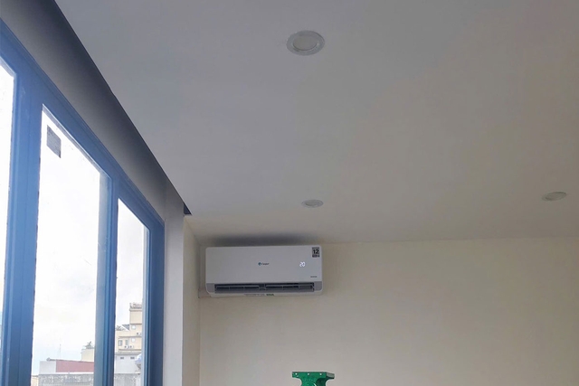 Điều hòa Casper QH-12IU36A giá cực rẻ, làm mát và sưởi ấm tốt lại rất tiết kiệm điện