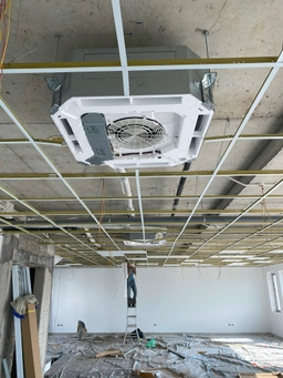 Top 4 mẫu điều hòa âm trần làm lạnh sâu cho mùa hè 2026