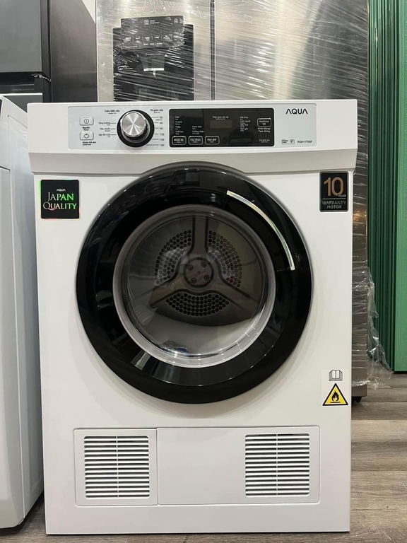 Máy sấy quần áo Aqua AQH-V700FW và những tính năng hữu ích có trong máy