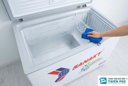 Tủ đông Sanaky 560L VH-5699HY3 có dễ bị đóng tuyết dày như các dòng cũ?