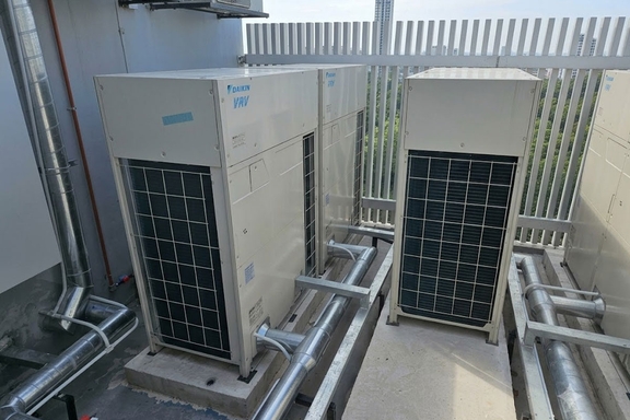 Những công nghệ cốt lõi nào được trang bị trên dàn nóng điều hòa trung tâm Daikin RXQ26BYM?