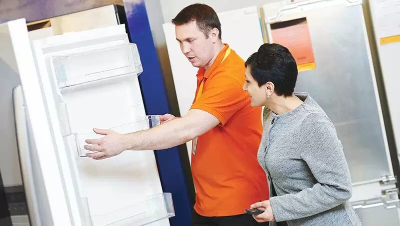Cánh cửa tủ lạnh bị hở và cách khắc phục