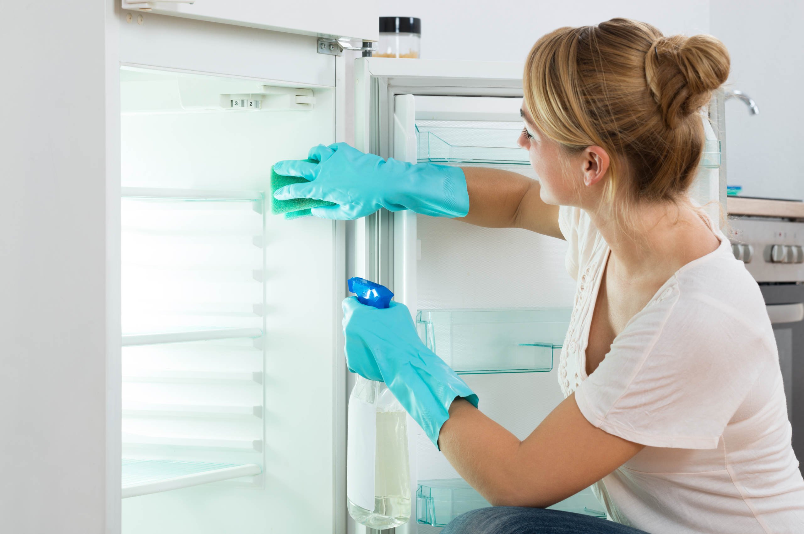 Tủ lạnh bị chảy nước - Nguyên nhân và cách khắc phục