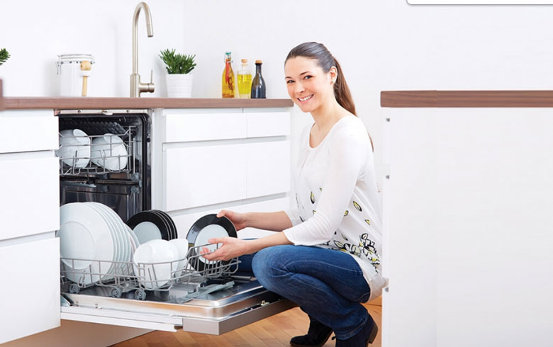 Tại sao nên lựa chọn máy rửa bát để làm êm ấm nhà cửa