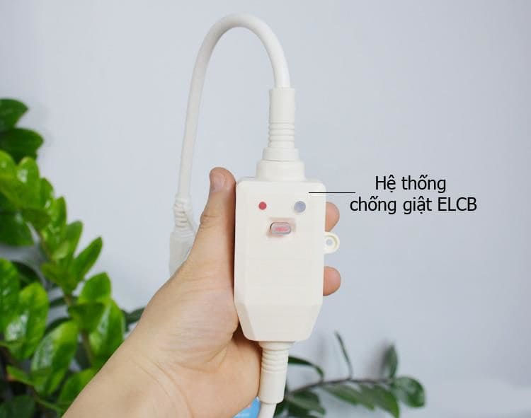 Những lý do nên chọn mua bình nóng lạnh chính hãng Rossi Amore RA-20SQ