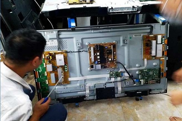 Sửa chữa tivi tại nhà Hà Nội giá rẻ, uy tín