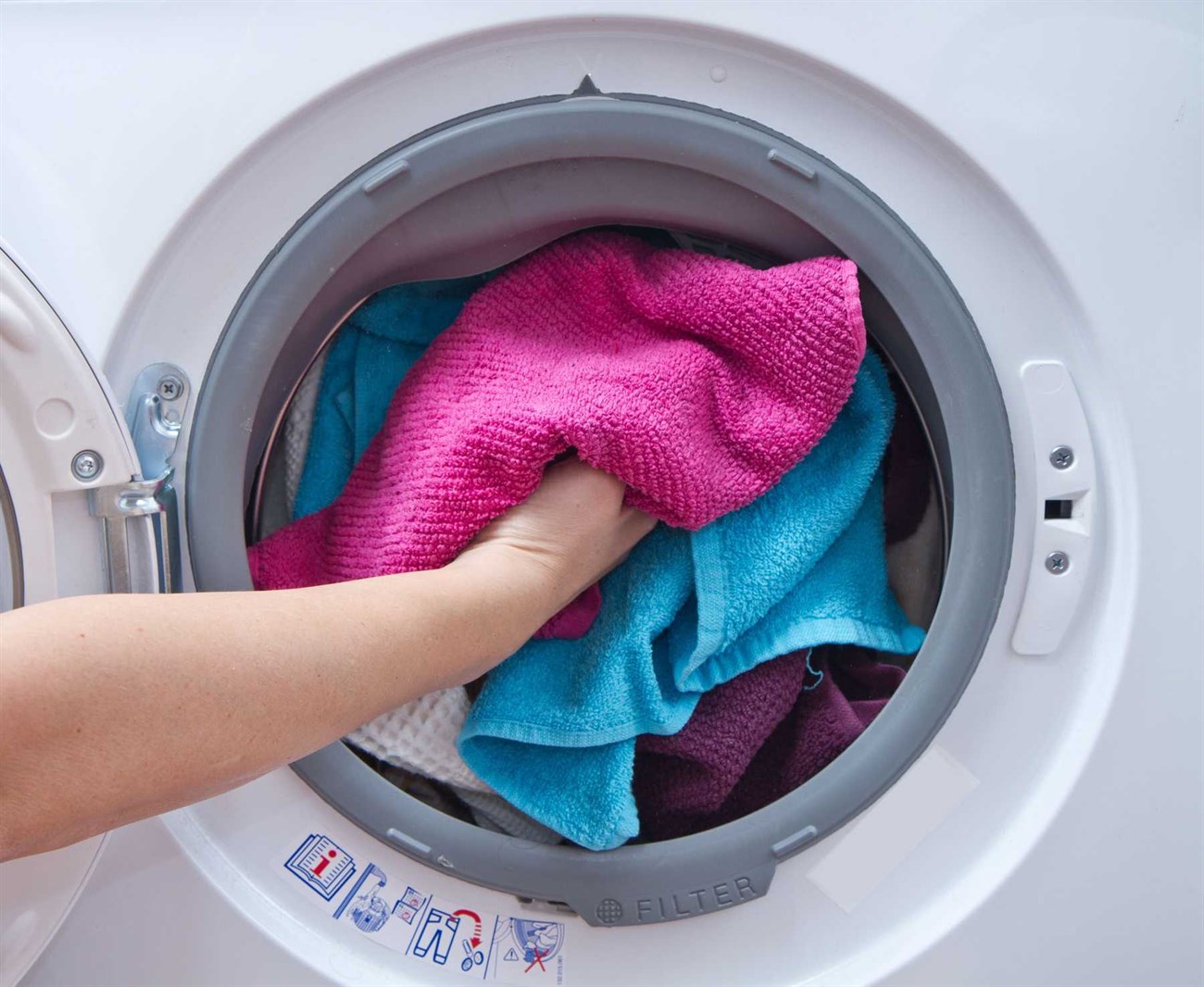Yếu tố ảnh hưởng đến tốc độ vắt của máy giặt nhà bạn