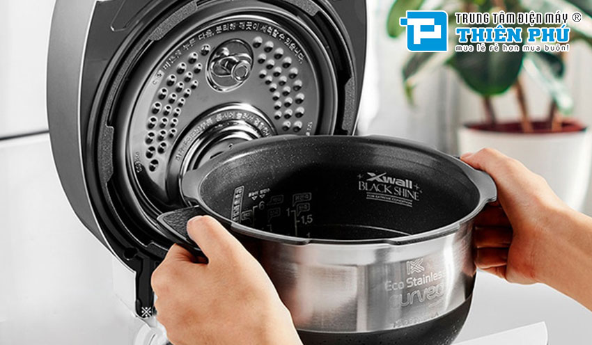 Nồi Cơm Điện Cao Tần Cuckoo CRP-LHTR1010FW 1.8 Lít