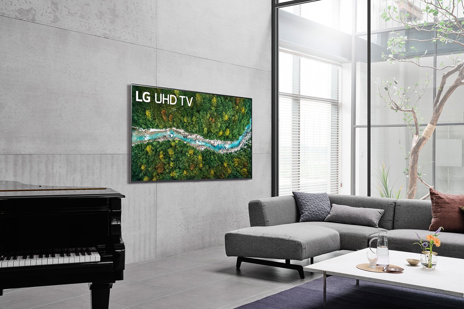 So sánh hai chiếc Smart tivi LG và Smart tivi Samsung trong tầm giá 11 triệu