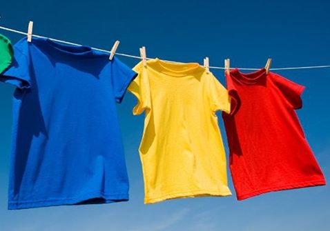 Mẹo giặt quần áo giữu được màu lâu phai nhìn như mới