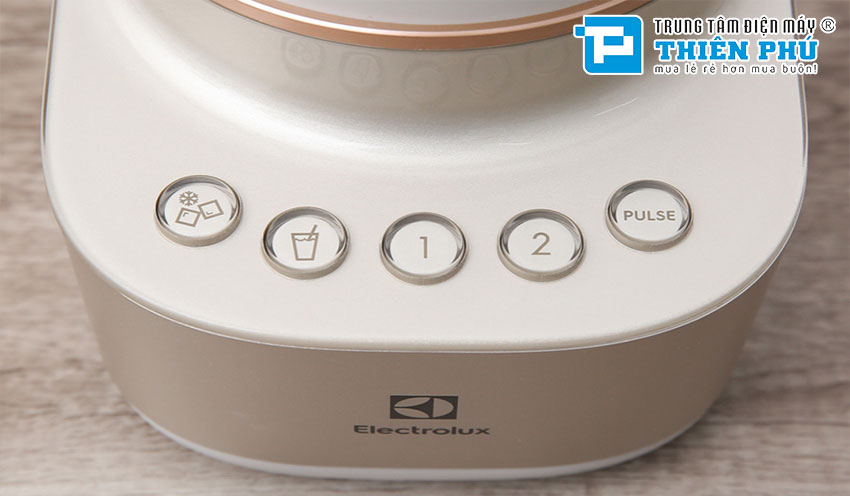 Máy Xay Sinh Tố Electrolux E7CB1-86SM 0,6 Lít