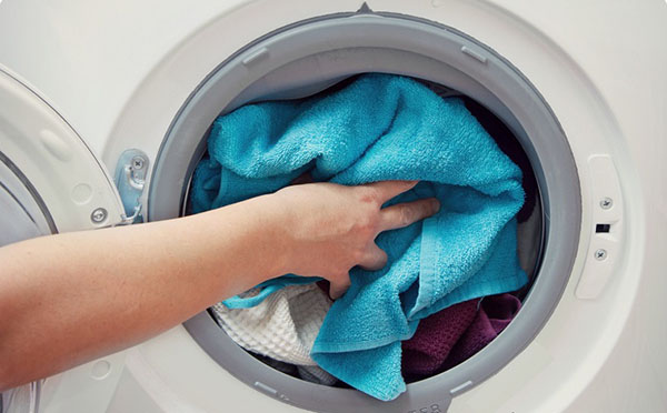 Làm thế nào để xử lý máy  giặt  samsung cửa ngang không vắt được ?