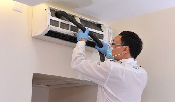 Tìm hiểu nguyên nhân và cách khắc phục điều hòa Gree chảy nước dàn lạnh