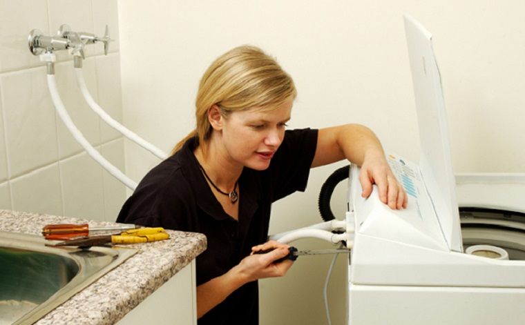 Máy giặt samsung không  vắt được nguyên nhân do đâu? Cách xử lý hiệu quả tại nhà