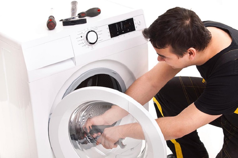 Làm thế nào để xử lý máy  giặt samsung cửa ngang không vắt được ?
